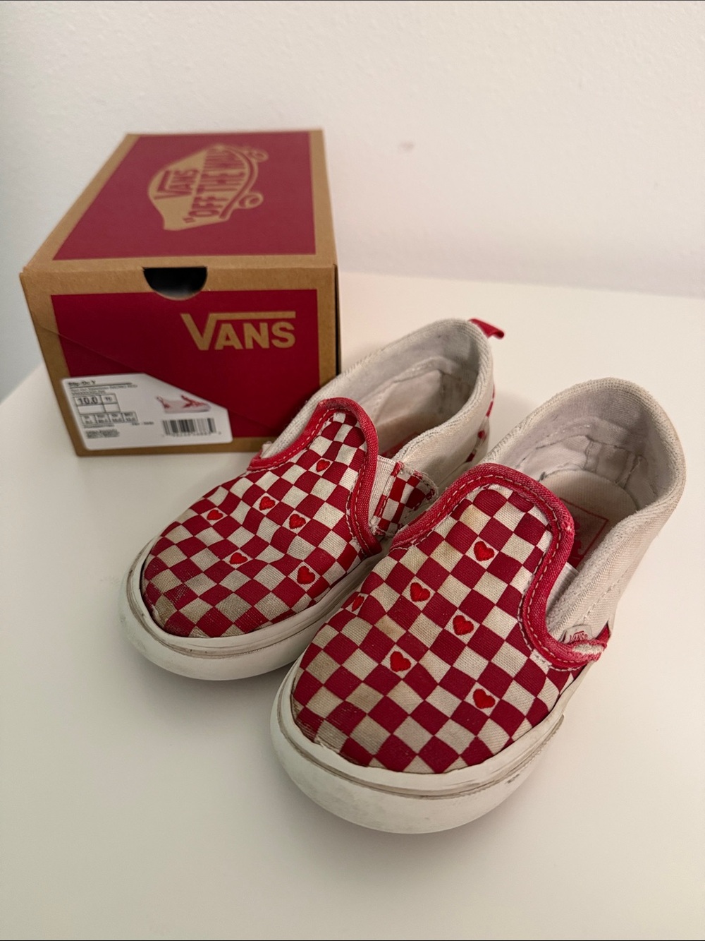 Vans Kids Red & White Checkerboard Slip-On Sneakers with Hearts